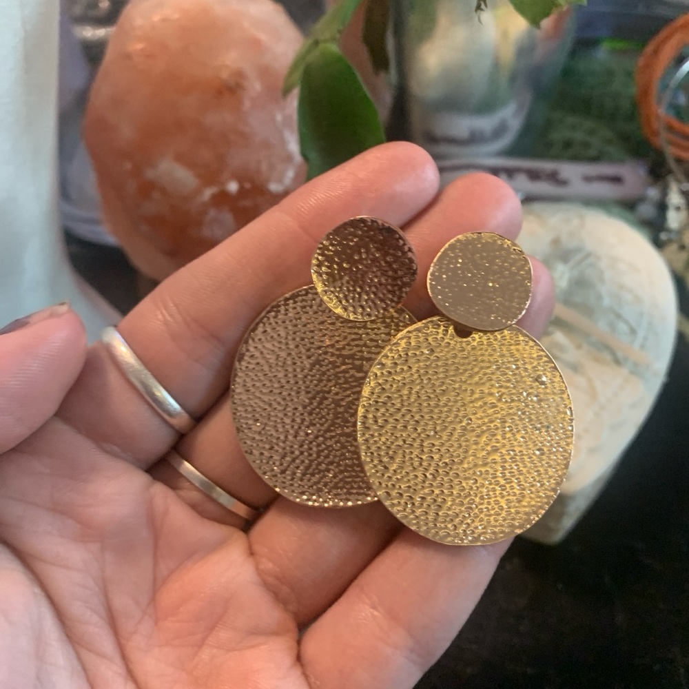 Gold plated circle earrings